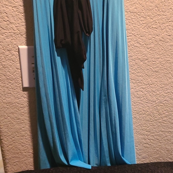 Ladies sleeveless 👗 - Picture 5 of 6